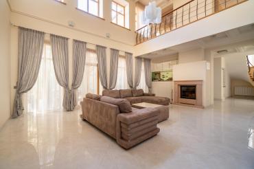 Дом, Чароит КП (Ватутинки), 700 кв.м