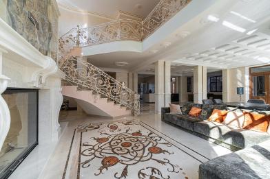 Дом, Бельгийское предместье к/п (Летово), 560 кв.м