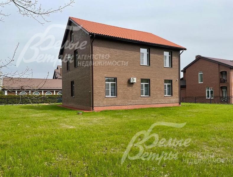 Дом в аренду на прилесном участке площадью 15 соток в поселке Валуевская Слобода