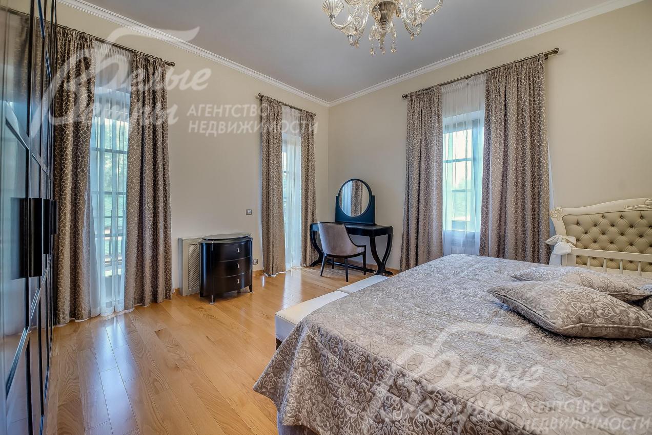 Большая площадь остекления