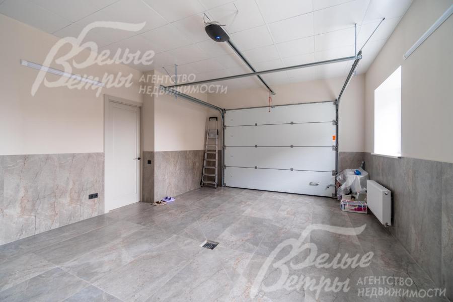 Современный гараж с отделкой керамогранитом