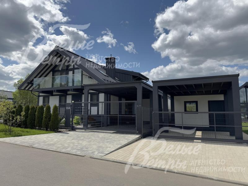 Дома - с панорамным остеклением фасадов, просторными террасами