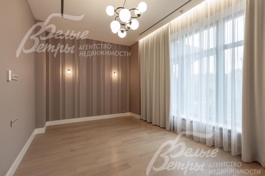 Комната на 1 этаже с улучшенной звукоизоляцией (караоке/кинозал)