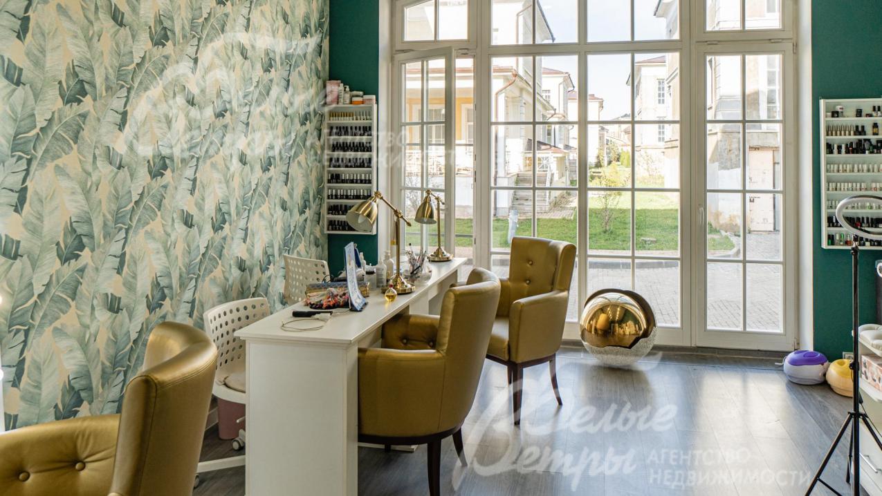 Кабинет маникюра в общественном центре в поселке Новое Румянцево