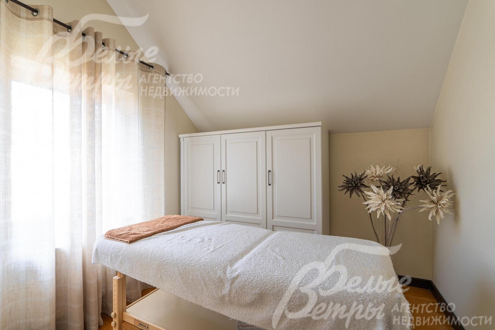 Комната для массажа на 2-м этаже Спа комплекса