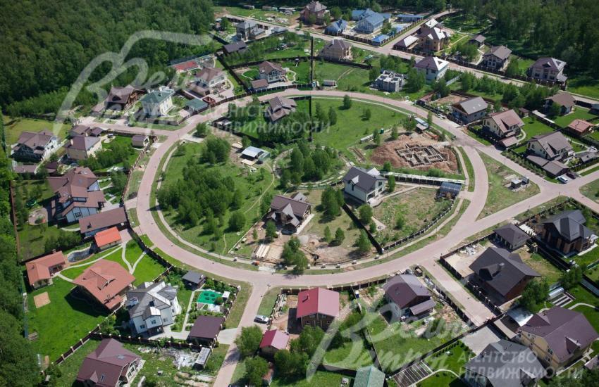 Участок с центральными коммуникациями в КП Сосновый бор