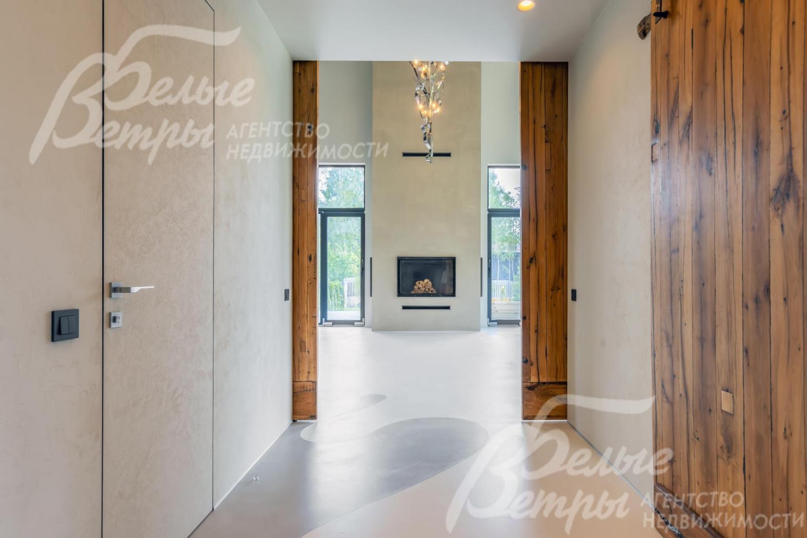 Двери-невидимки под покраску UNION, дверные ручки DEO (матовый хром).