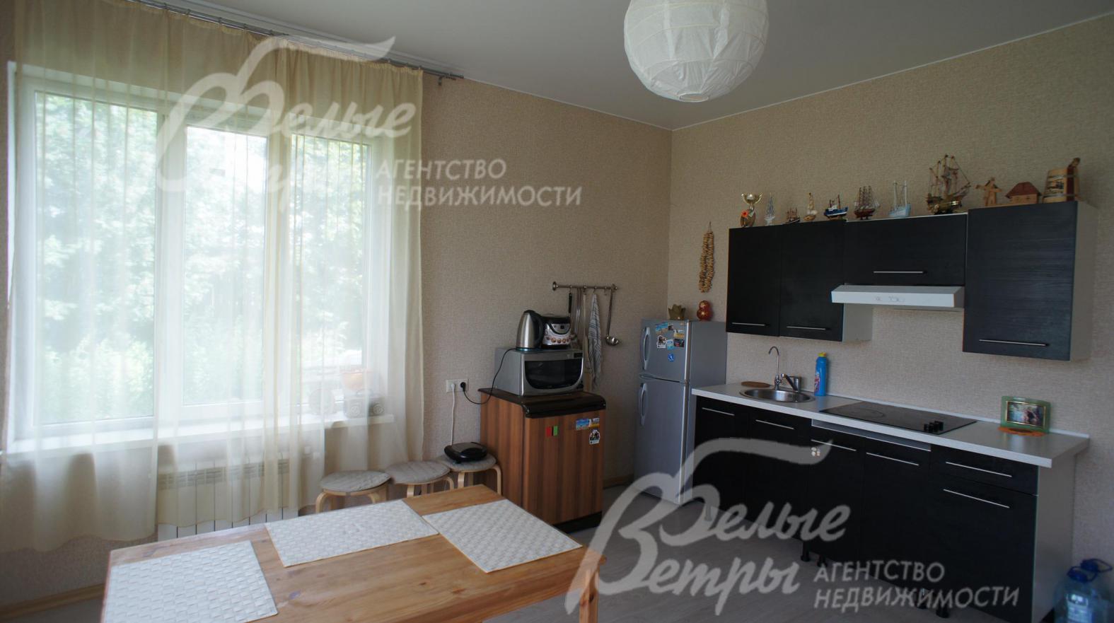 Кухня с выходом на участок