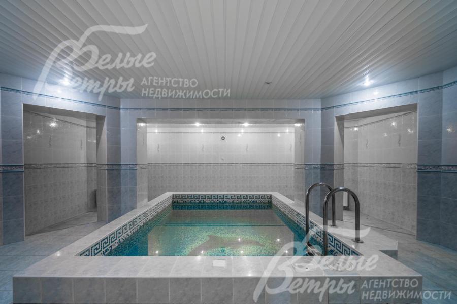 Бассейн 4х3 м, глубиной 1.8 метров