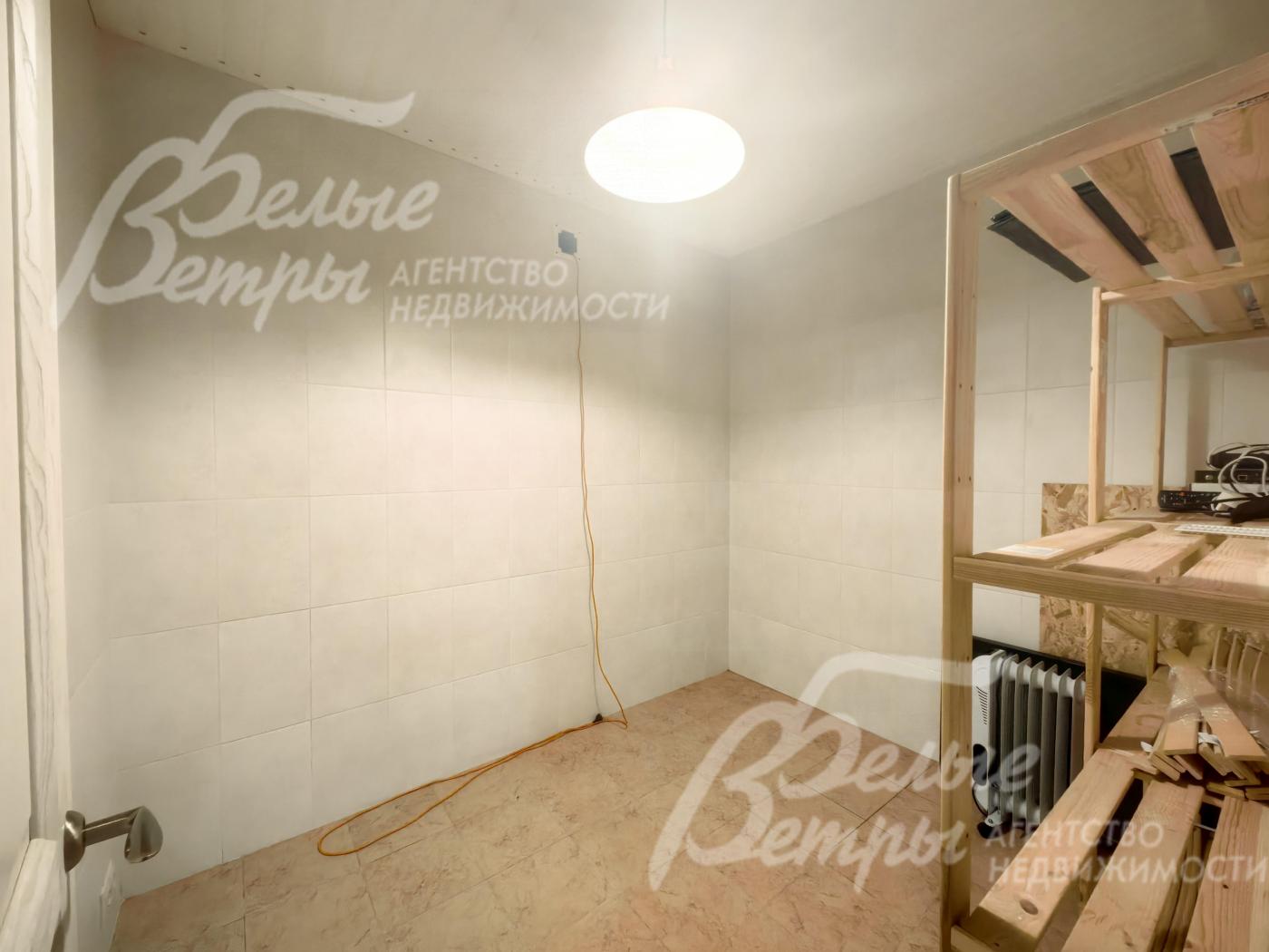 Кладовая в цокольном этаже.