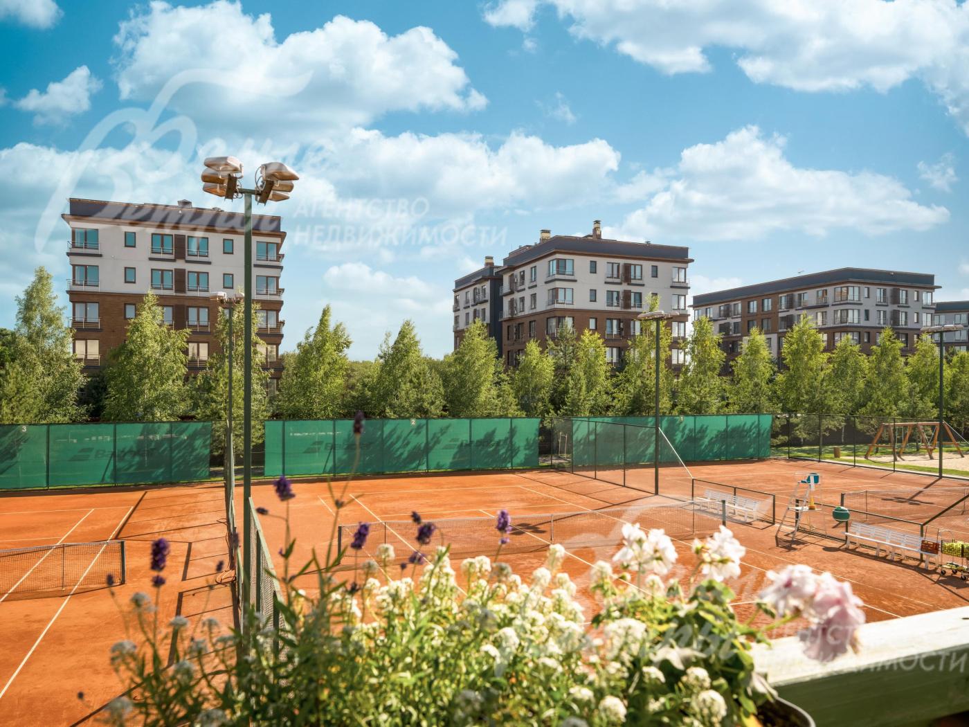 14 теннисных и падел-кортов в Внуково Спорт Клаб