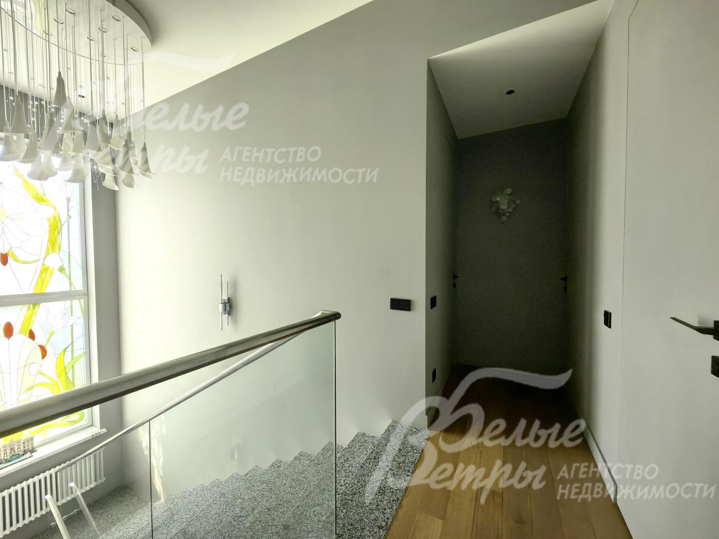 Холл второго этажа