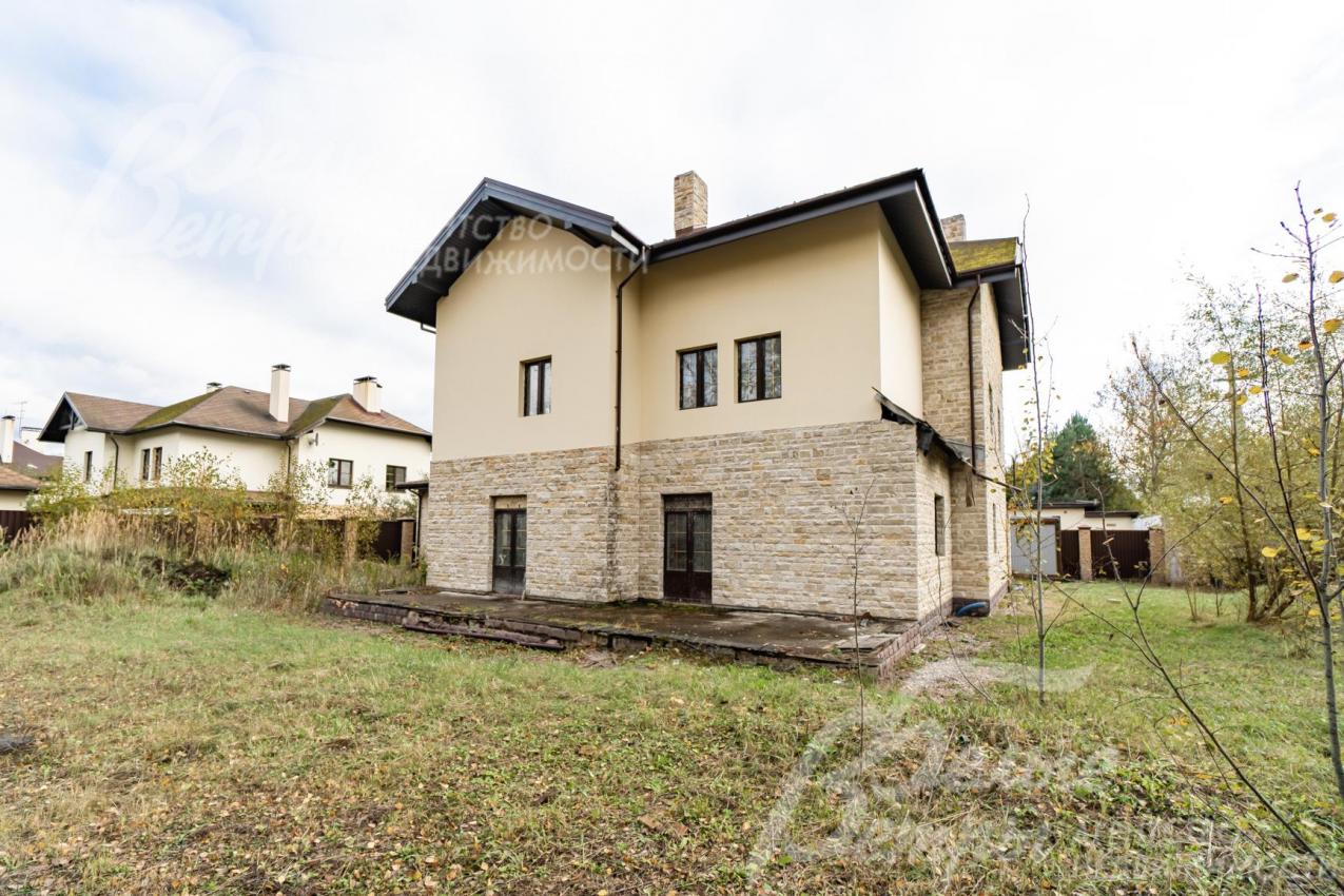 Дом на участке 15.5 соток в охраняемом коттеджном поселке Власово