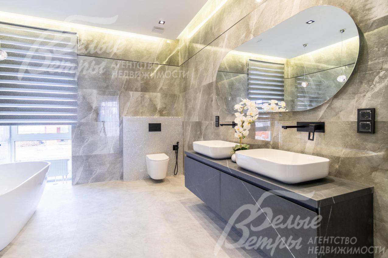 Санузел 13 кв.м с ванной при мастер-спальне