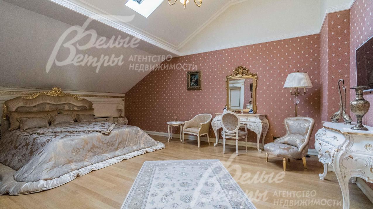 Спальня 2-го этажа с гардеробной и санузлом