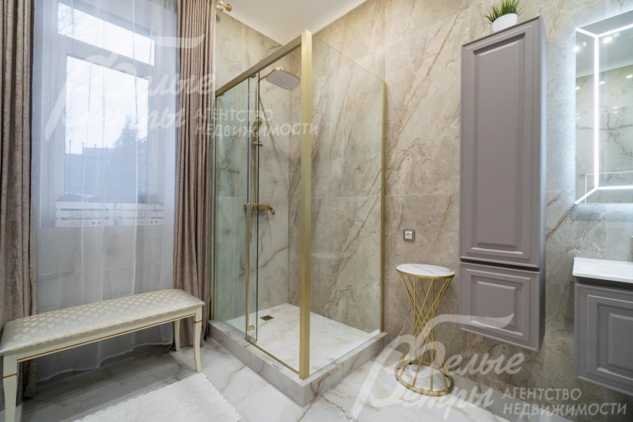 Во всех санузлах водяной тёплый пол