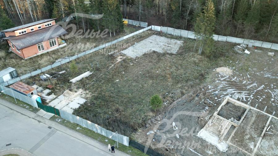 Все центральные коммуникации по границе