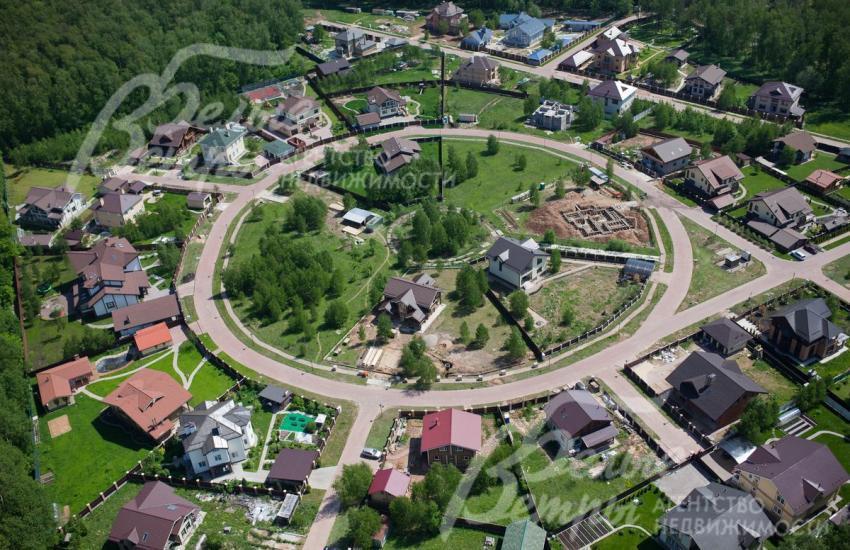 Участок с центральными коммуникациями в КП Сосновый бор