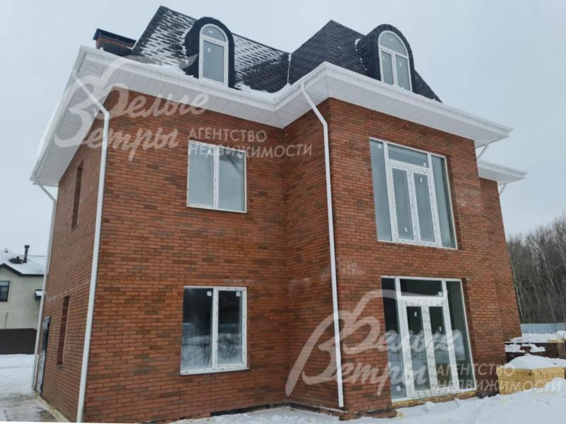 Дом 273 кв.м под отделку в поселке Певчее.