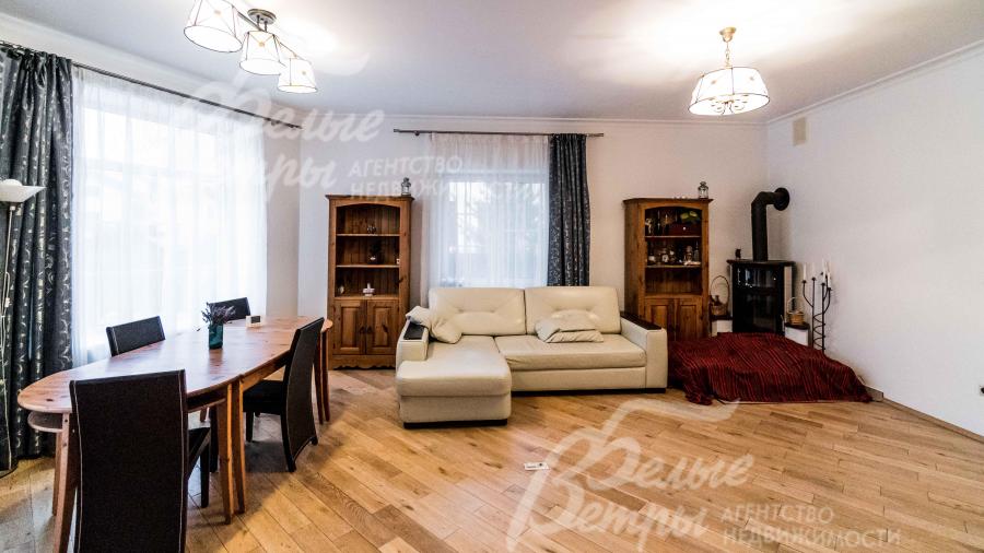 Гостиная 30 кв.м с камином HARK