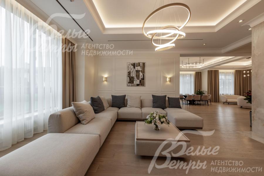 мягкая мебель у камина