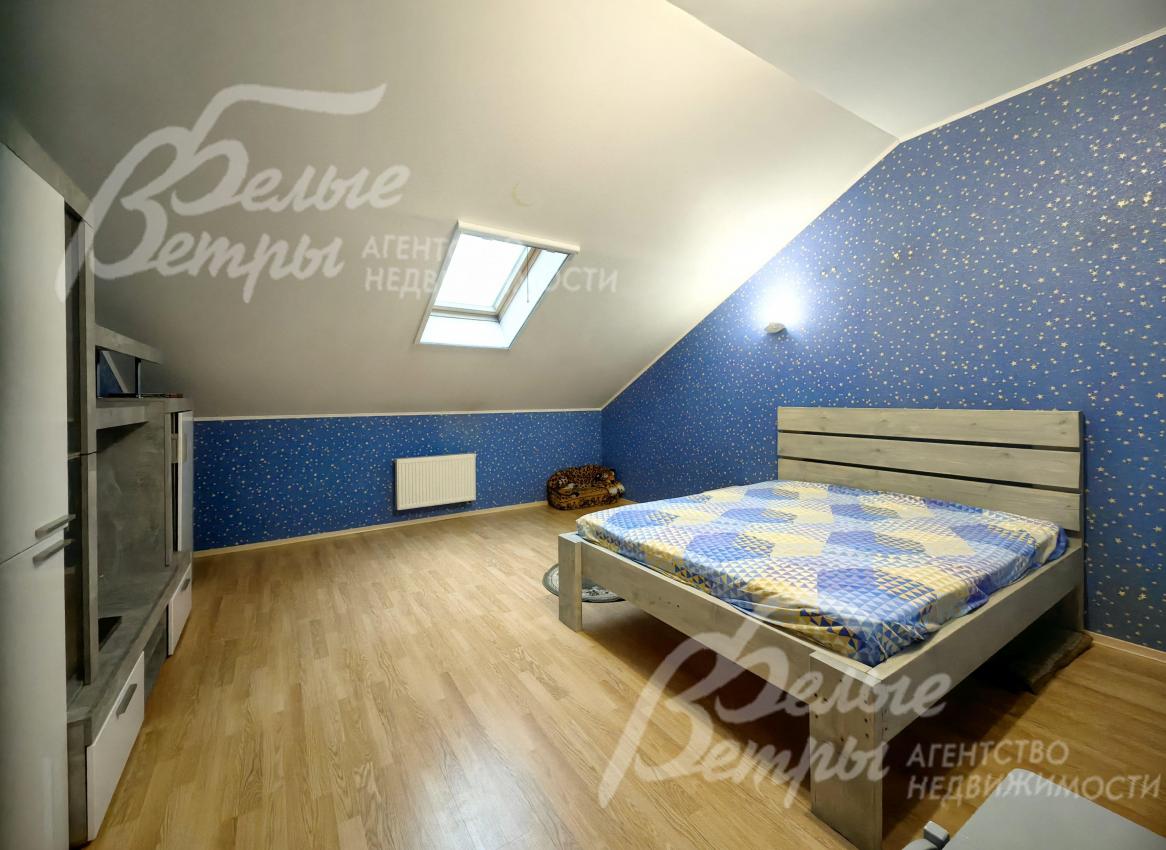 Спальня на мансардном этаже