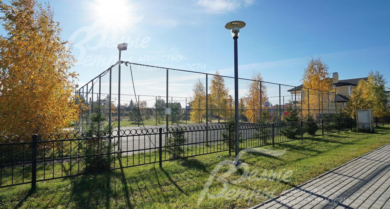 Спортивная площадка