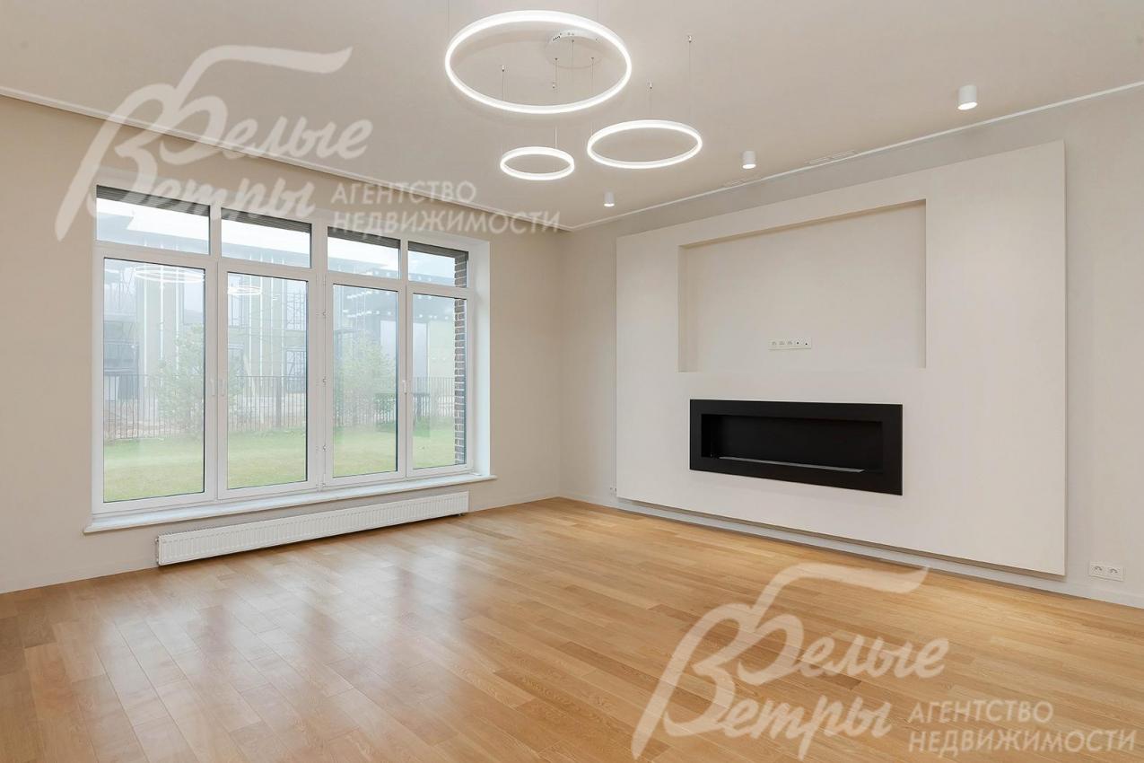 Отделка в светлых тонах с использованием дорогих отделочных материалов европейских производителей