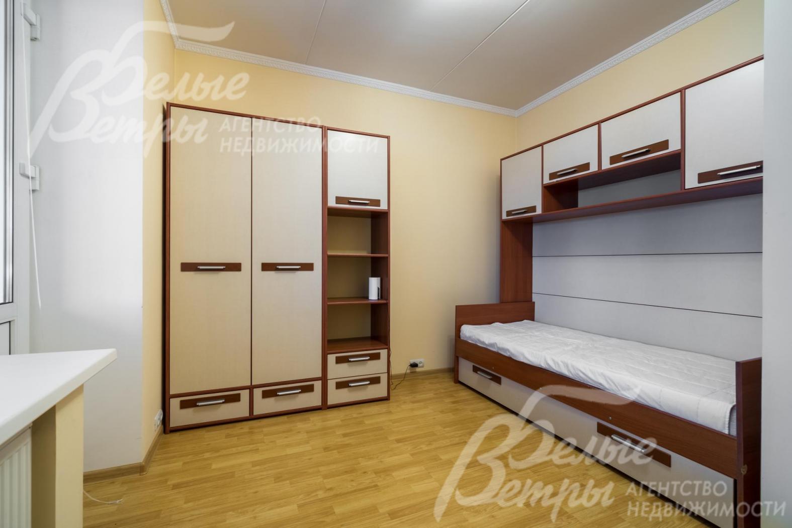 Спальня 14 кв.м на 2-ом этаже.