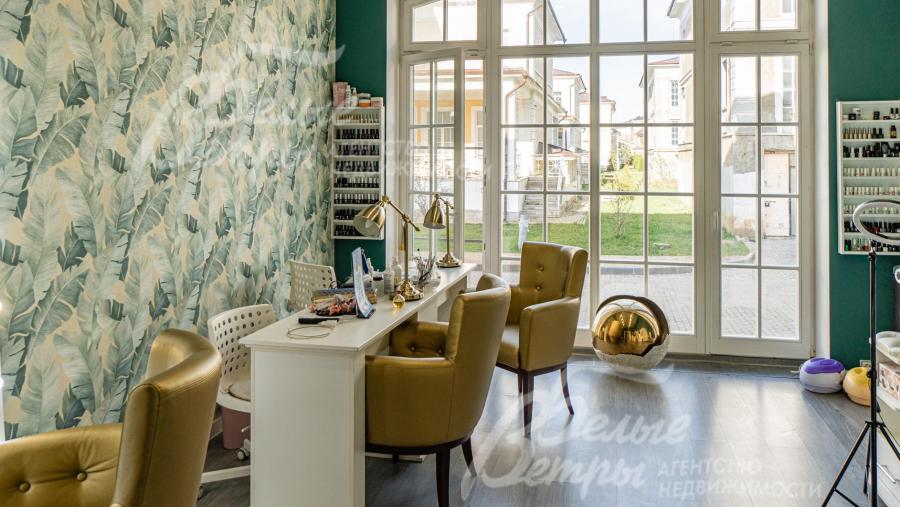 Кабинет маникюра в общественном центре в поселке Новое Румянцево