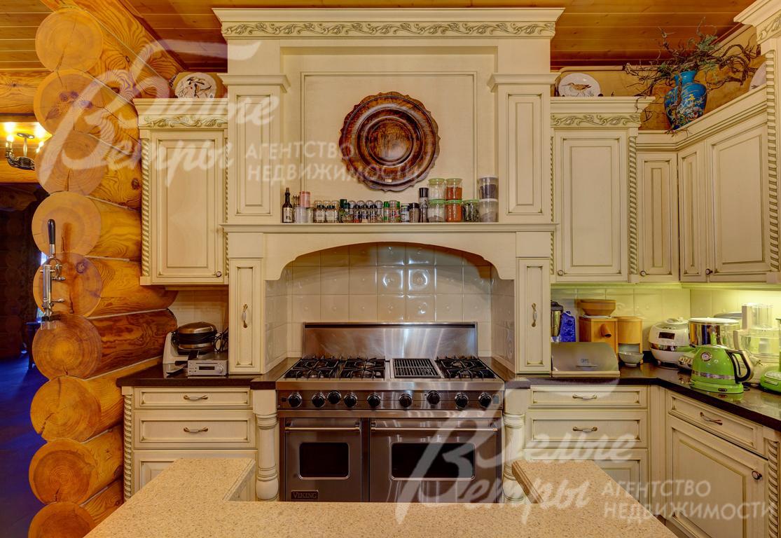 Профессиональная плита фирмы Viking (США) с 6-ю конфорками, грилем, двумя духовками