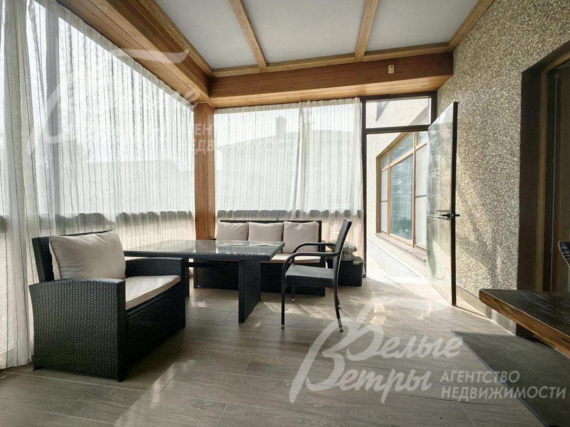 Зона отдыха на террасе с мангалом