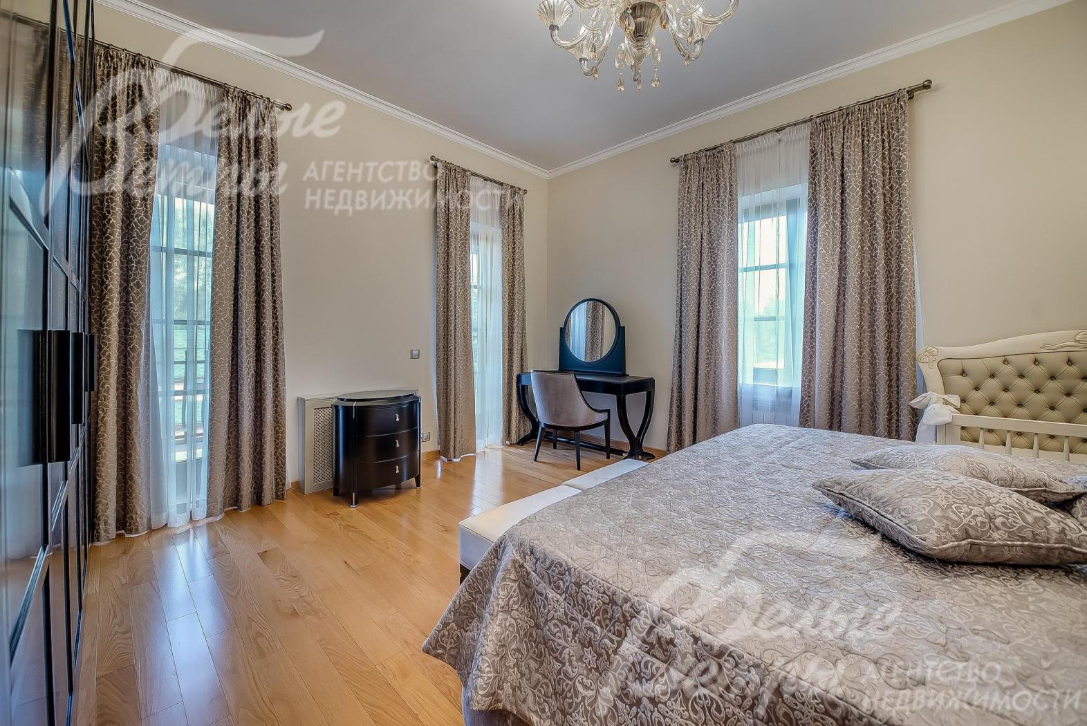 Большая площадь остекления