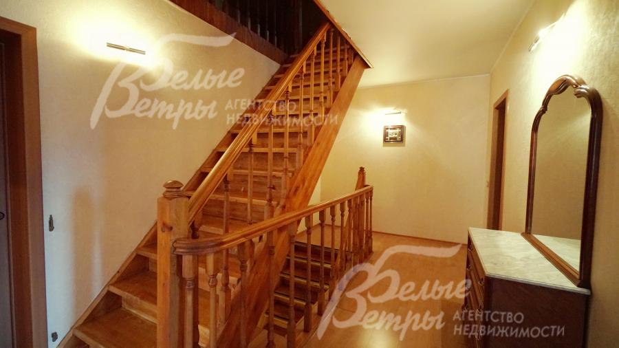 Холл второго этажа