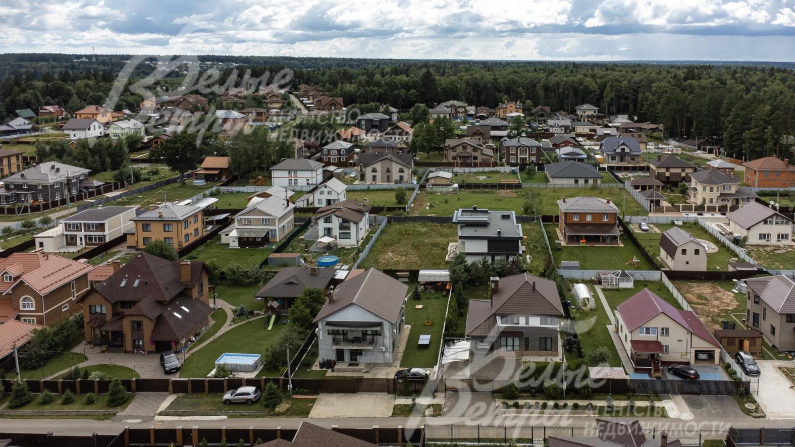 Сформированный коттеджный поселок Солнечный город