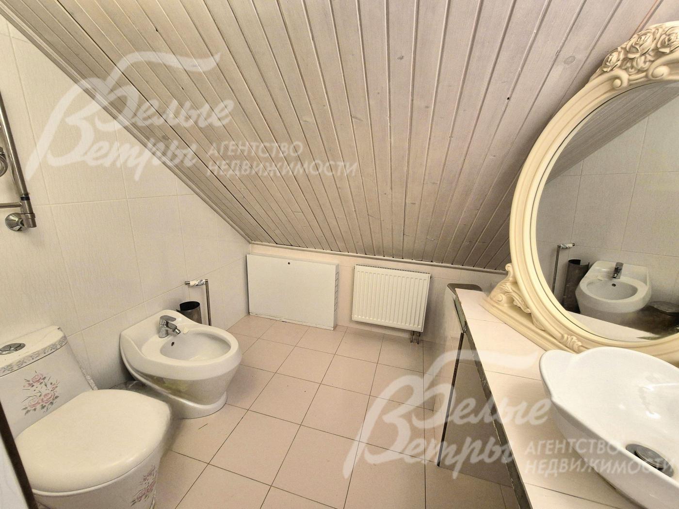 Санузел в детском блоке.