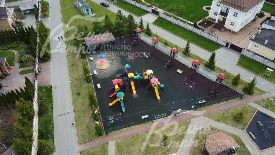 Детская площадка в поселке Чистые Ключи