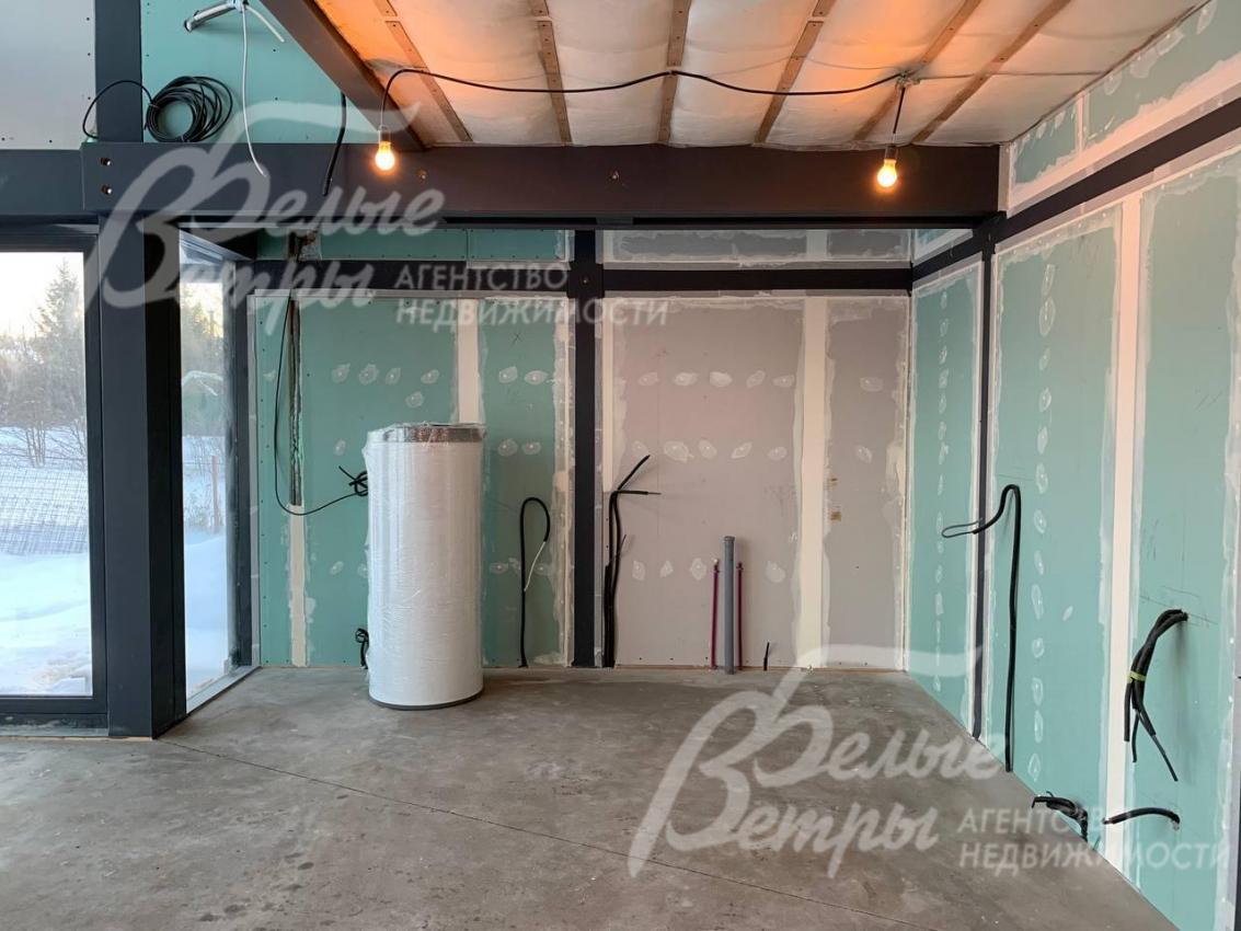 Внутри под чистовую отделку