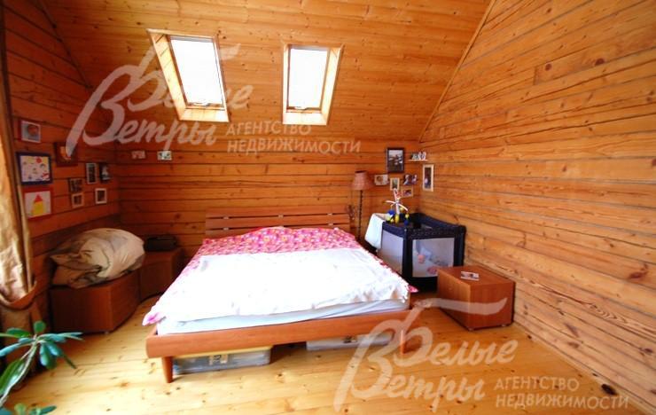 Еще одна спальня на 2-ом этаже.