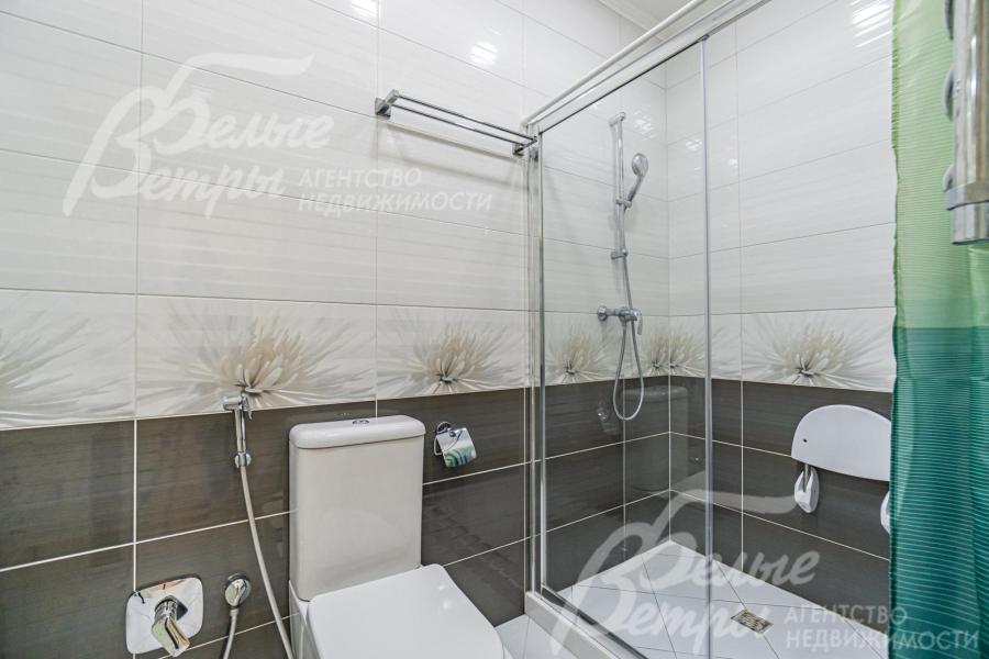 Санузел с душевой на втором этаже