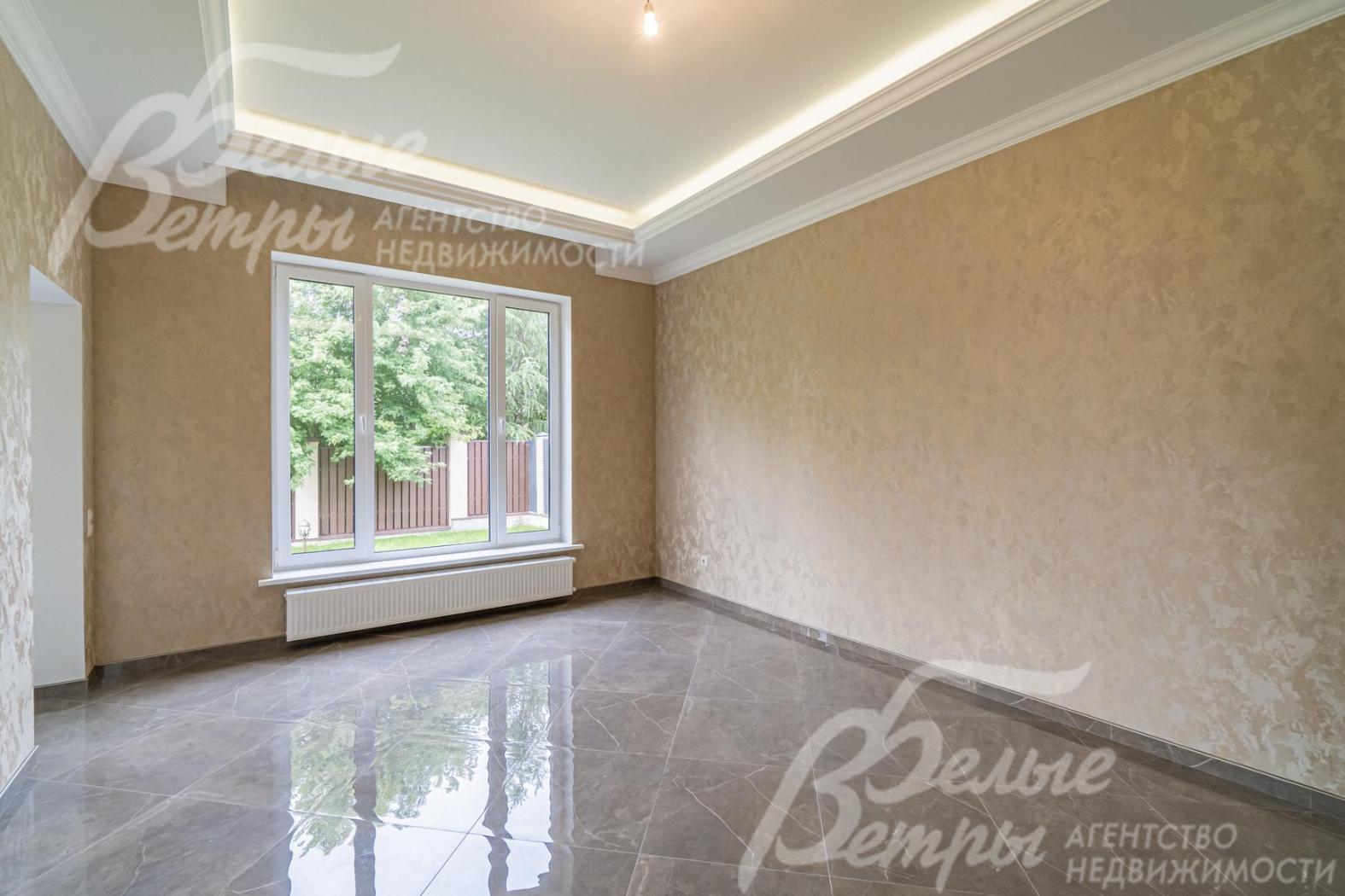 Современная отделка в светлых тонах