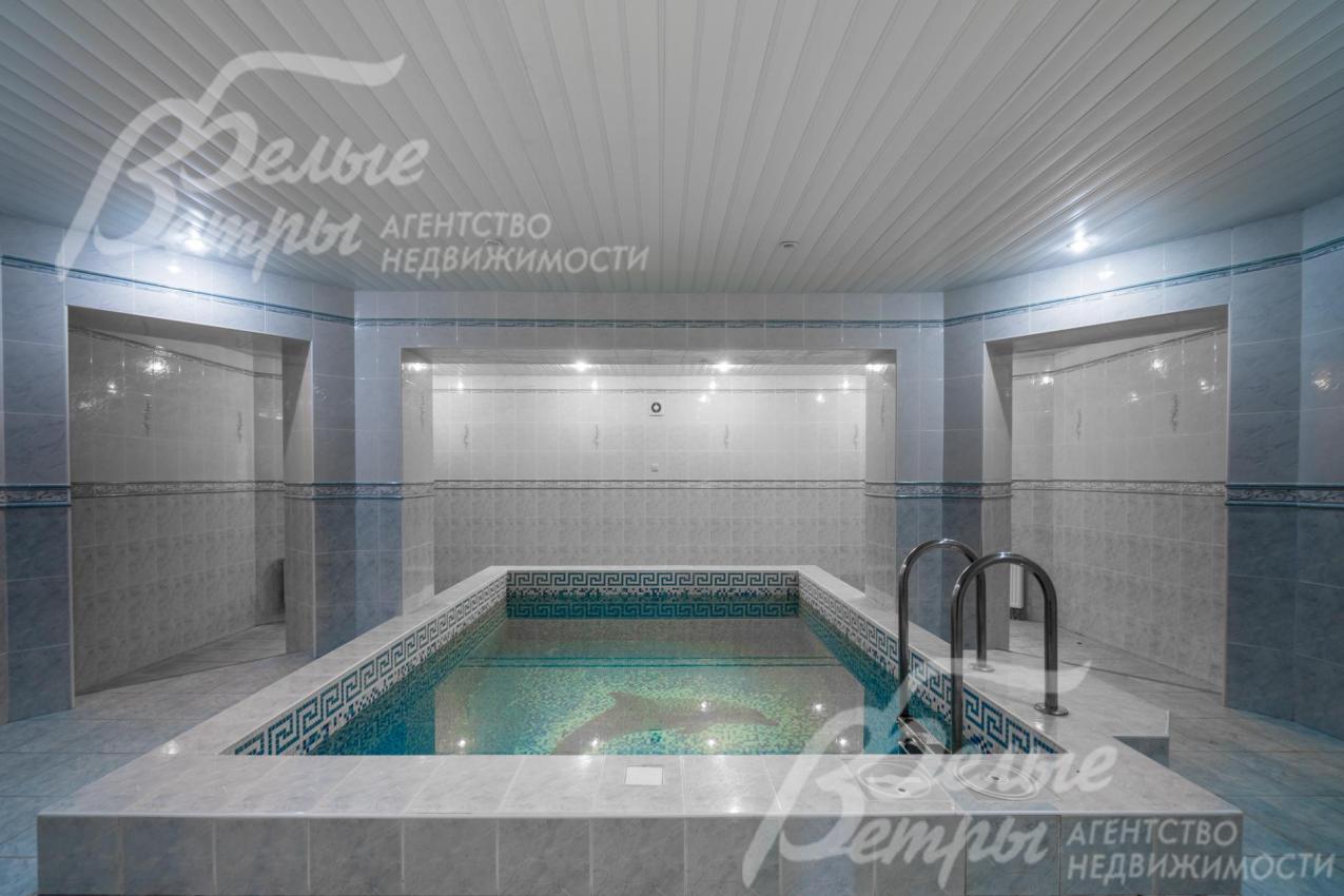 Бассейн 4х3 м, глубиной 1.8 метров