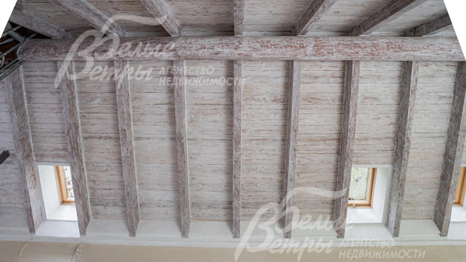 Перекрытие в доме - деревянные балки