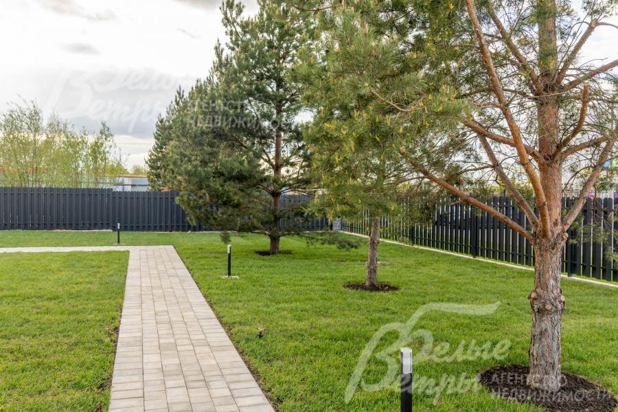 Участок 12 соток с ландшафтом и деревьями