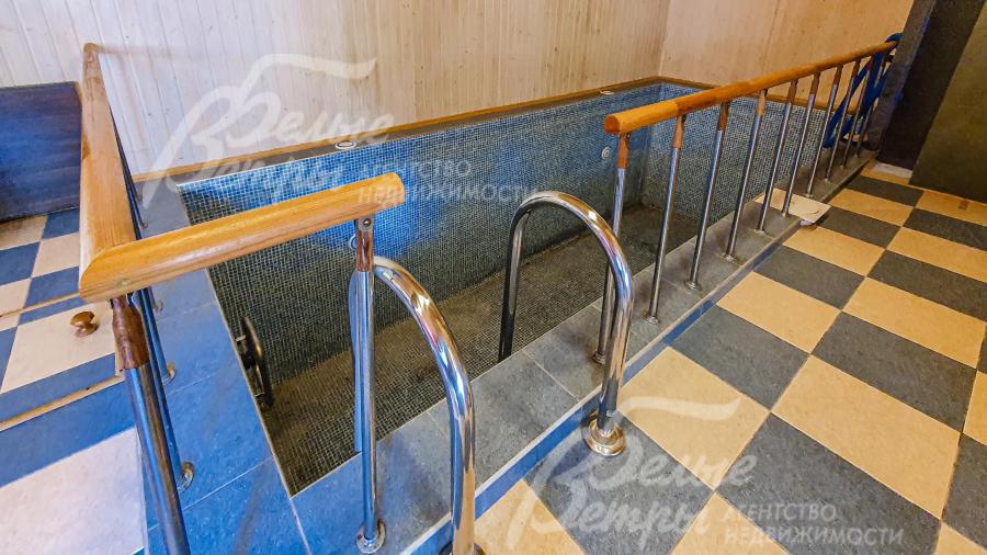 Бассейн с противотоком