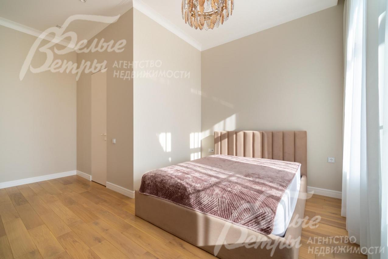 Спальное место размещено в уютной нише