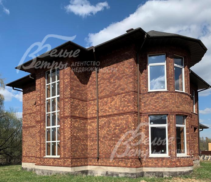 Кирпичный дом 2 уровня в поселке Ильичевка