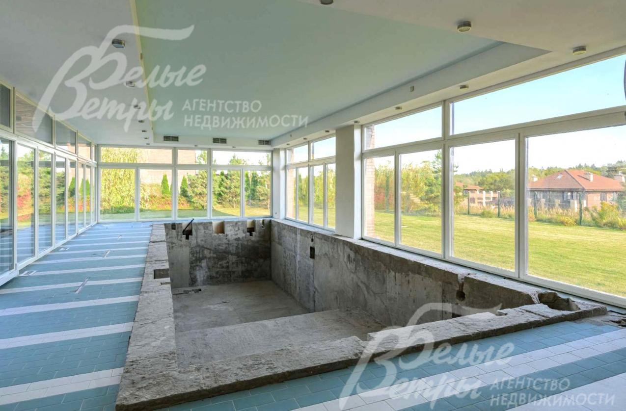 Бассейн чаша 11м*4м, панорамные окна с шикарным видом