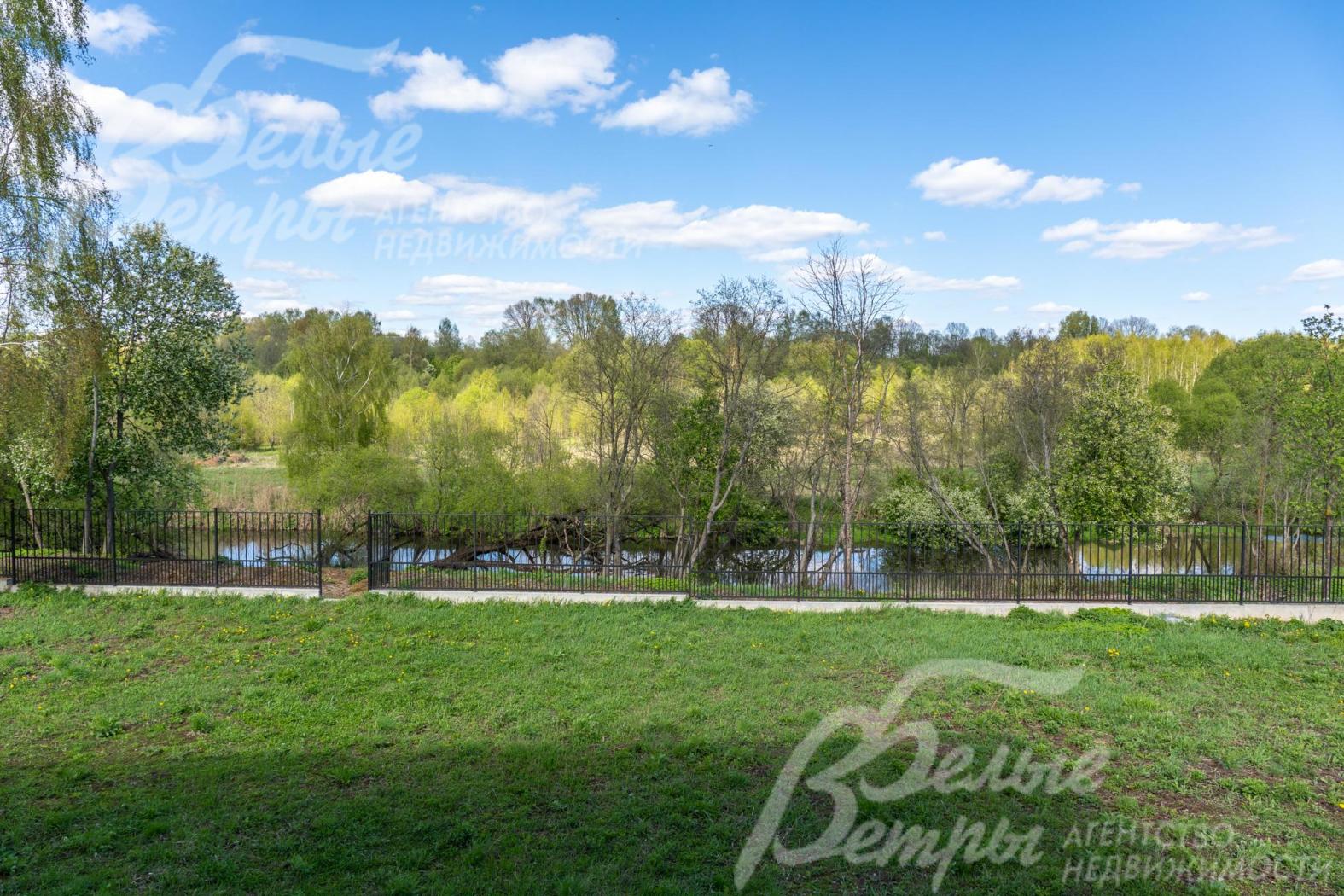 Участок 18 соток + 7 сот прибрежная зона в поселке Новая Ильичевка 