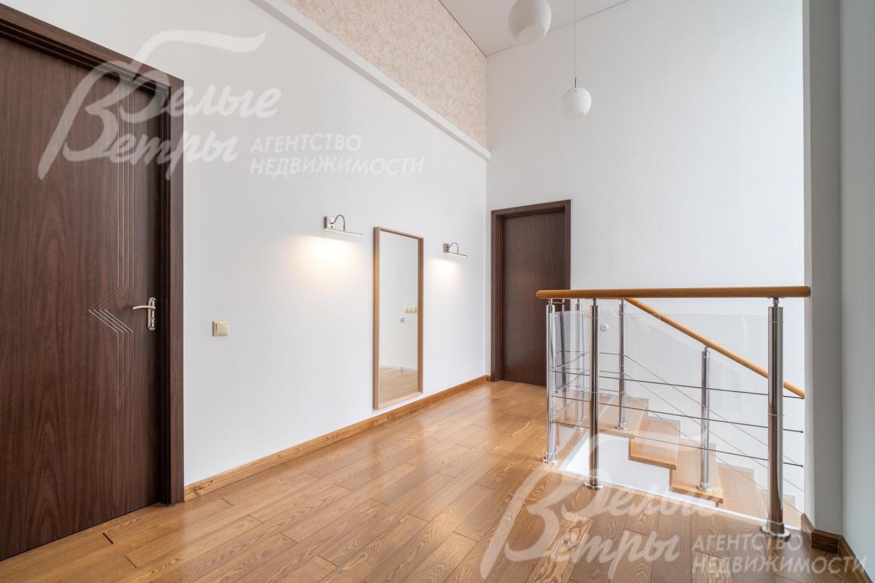 Высота потолков на 2-м этаже более 4 метров